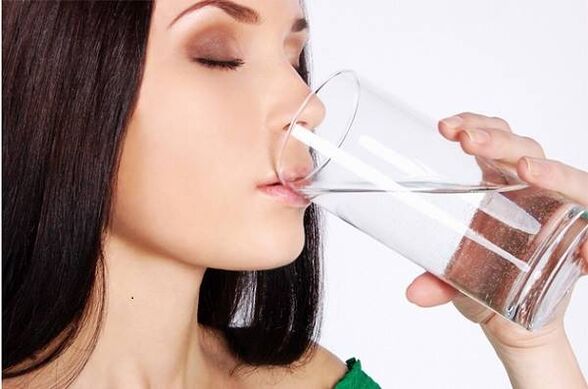 Ang gastritis sa tubig