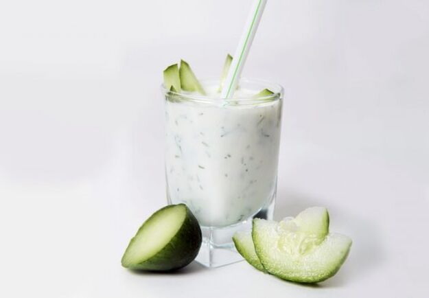 Pagkaon sa cucumber-kefir
